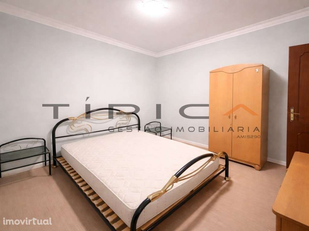 Quarto no centro de Alverca com terraço privado - Grande imagem: 2/5