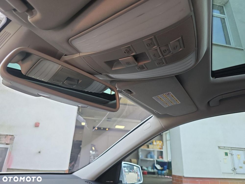 Mercedes-Benz Klasa E 350 CDI BlueEff Avantgarde - 17