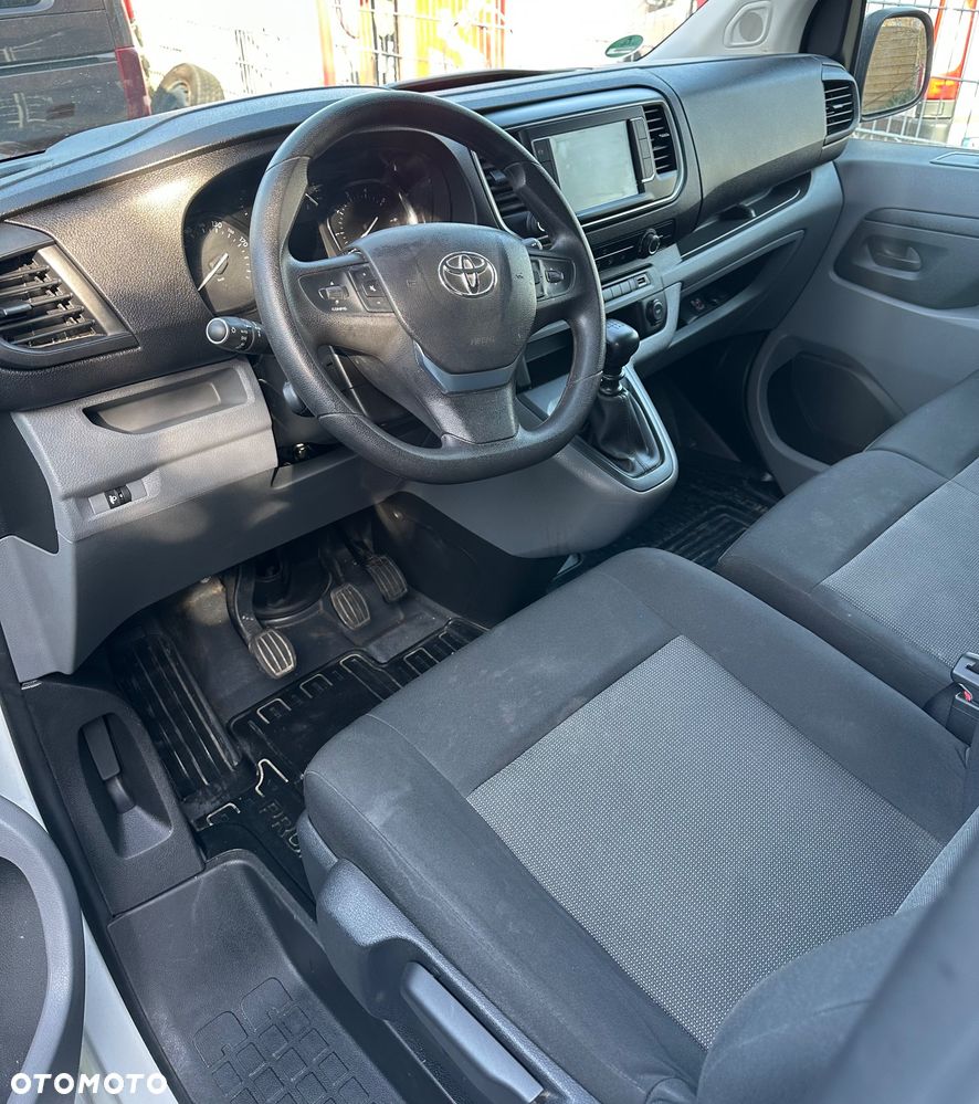 Toyota proace - 12