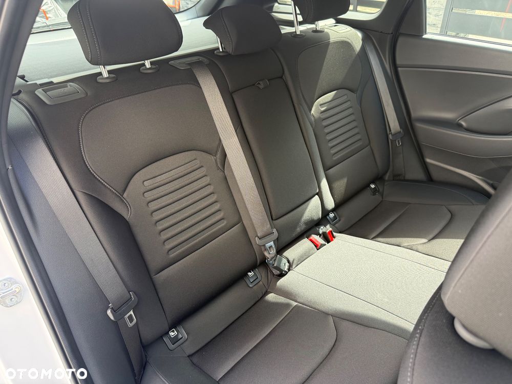 Hyundai i30 1.6 T-GDI Pure DCT - 19