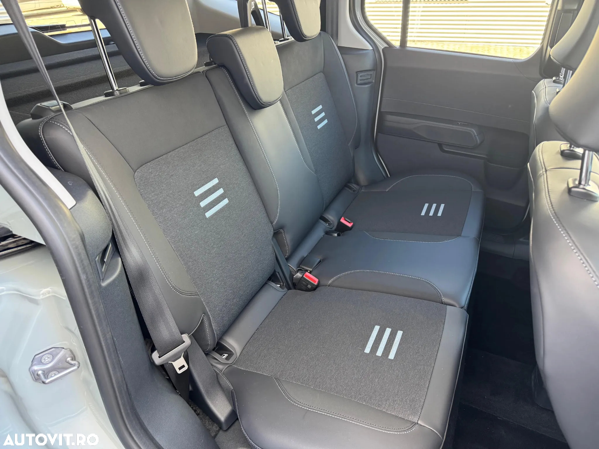 Ford Tourneo Courier 1.0 EcoBoost Active - 12