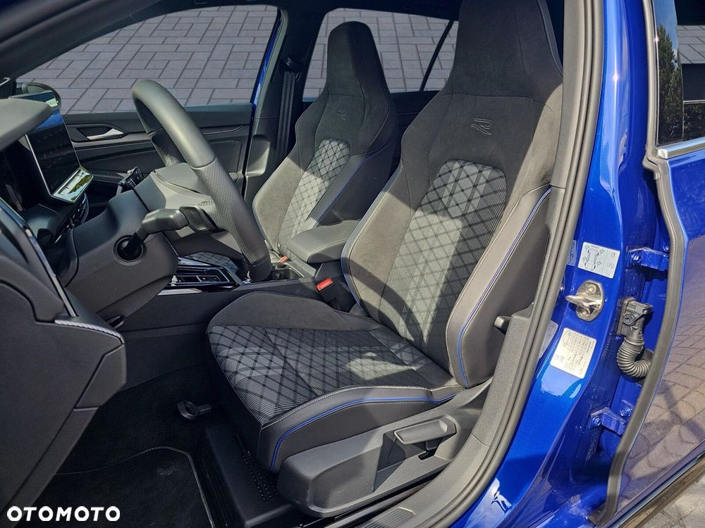 Volkswagen Golf - 7