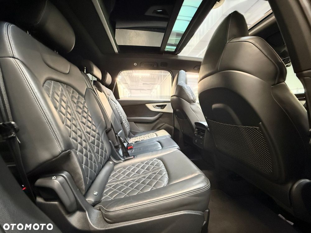 Audi Q7 - 29