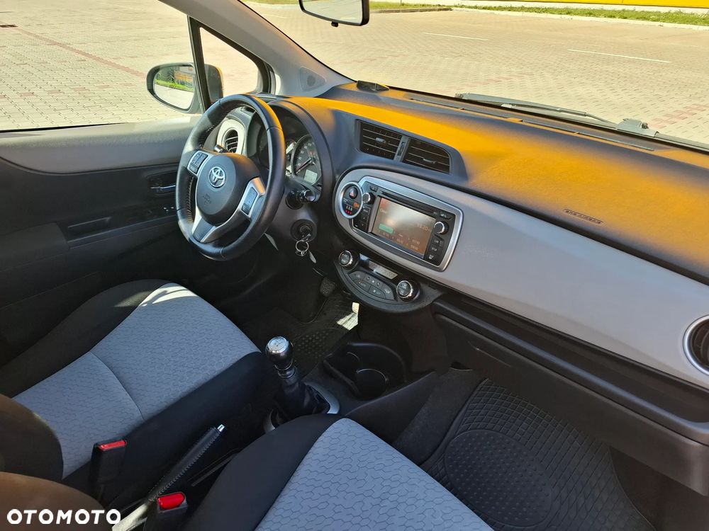 Toyota Yaris 1.33 Prestige - 34