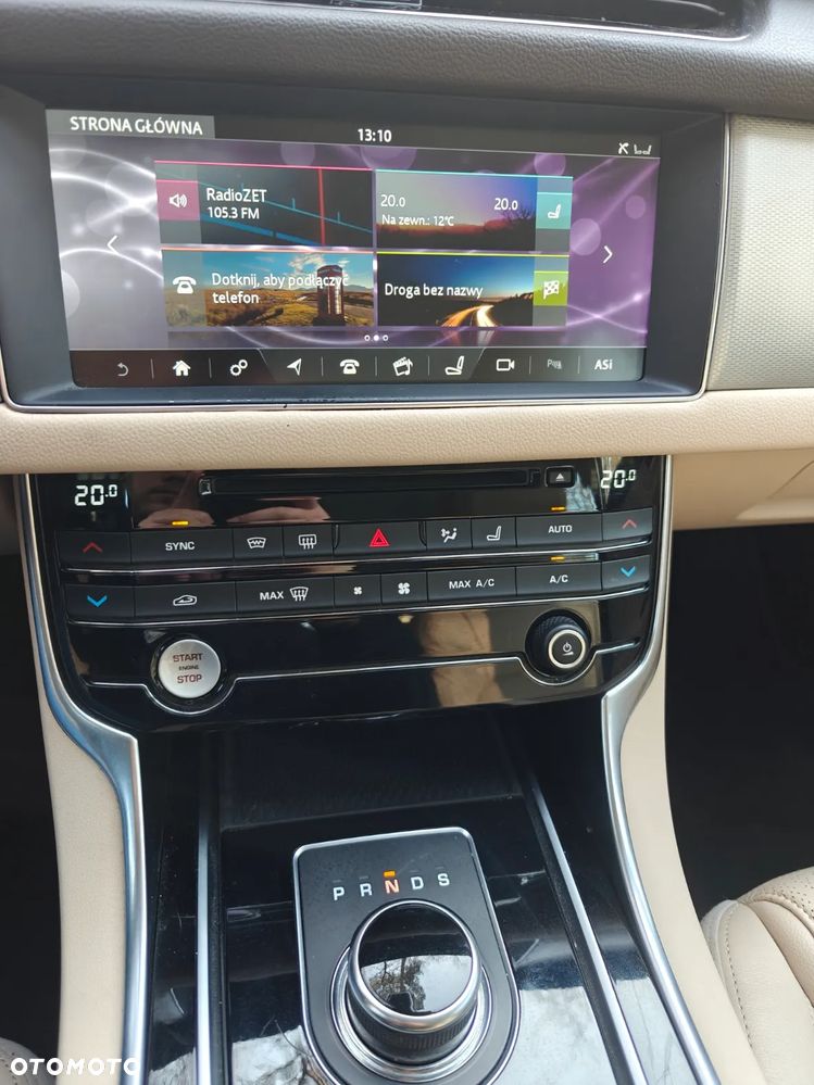 Jaguar XF 25t AWD Prestige - 10