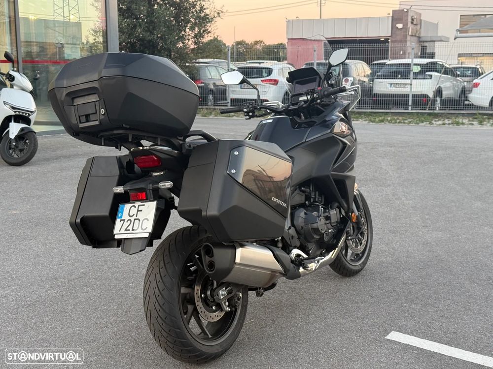 Honda NT 1100 - 4
