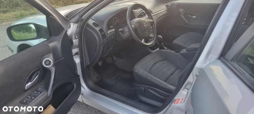 Renault Laguna 2.0 16V Authentique - 12