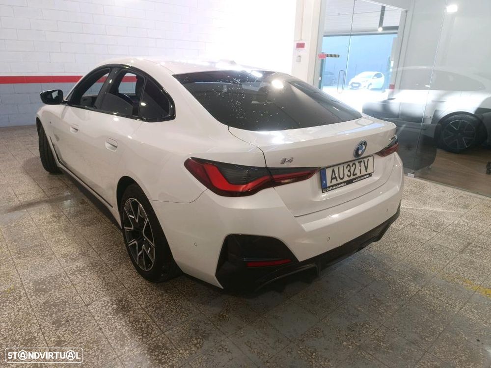 BMW i4 eDrive40 Desportiva M - 3