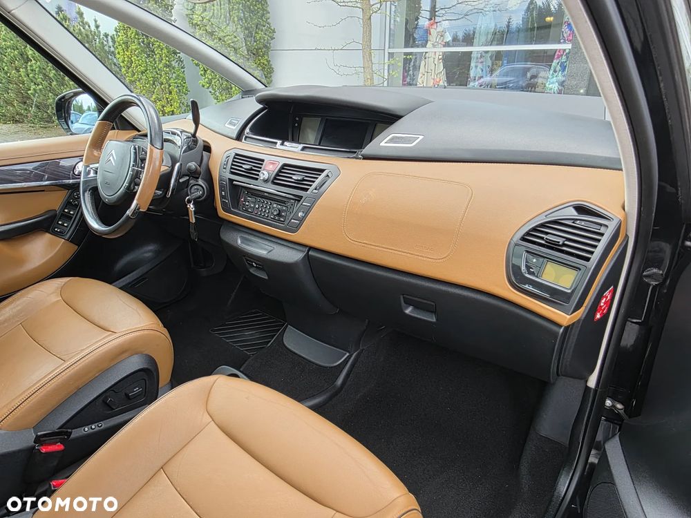 Citroën C4 Grand Picasso 2.0 HDi Equilibre Navi Exclusive MCP - 18