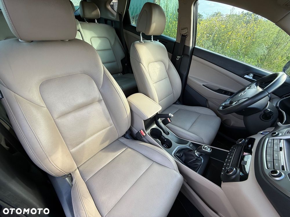Hyundai Tucson 1.6 GDi 2WD Premium - 10