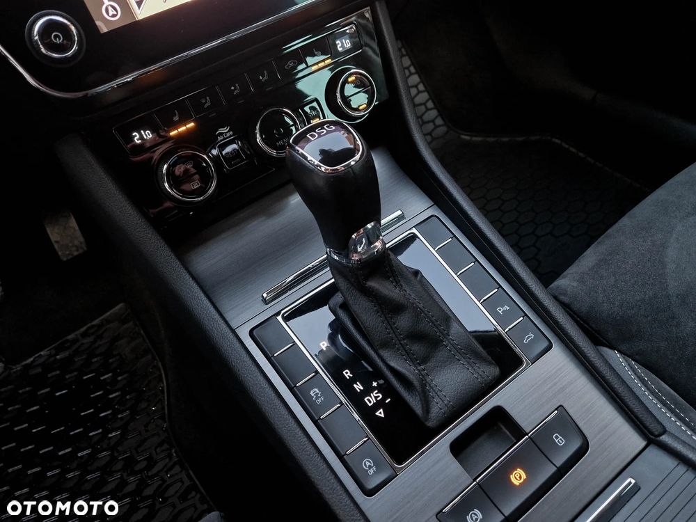 Skoda Superb 2.0 TSI Style DSG - 14