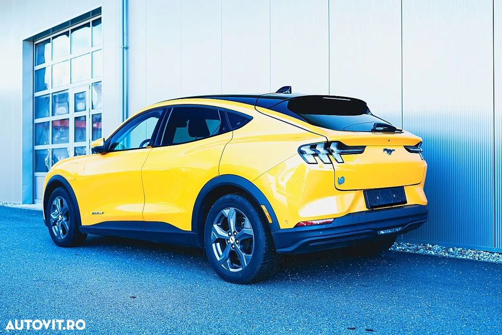 Ford Mustang Mach-E RWD Extended Range 216 kW Premium - 3