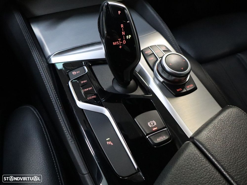 BMW 520 d Pack M Auto - 18