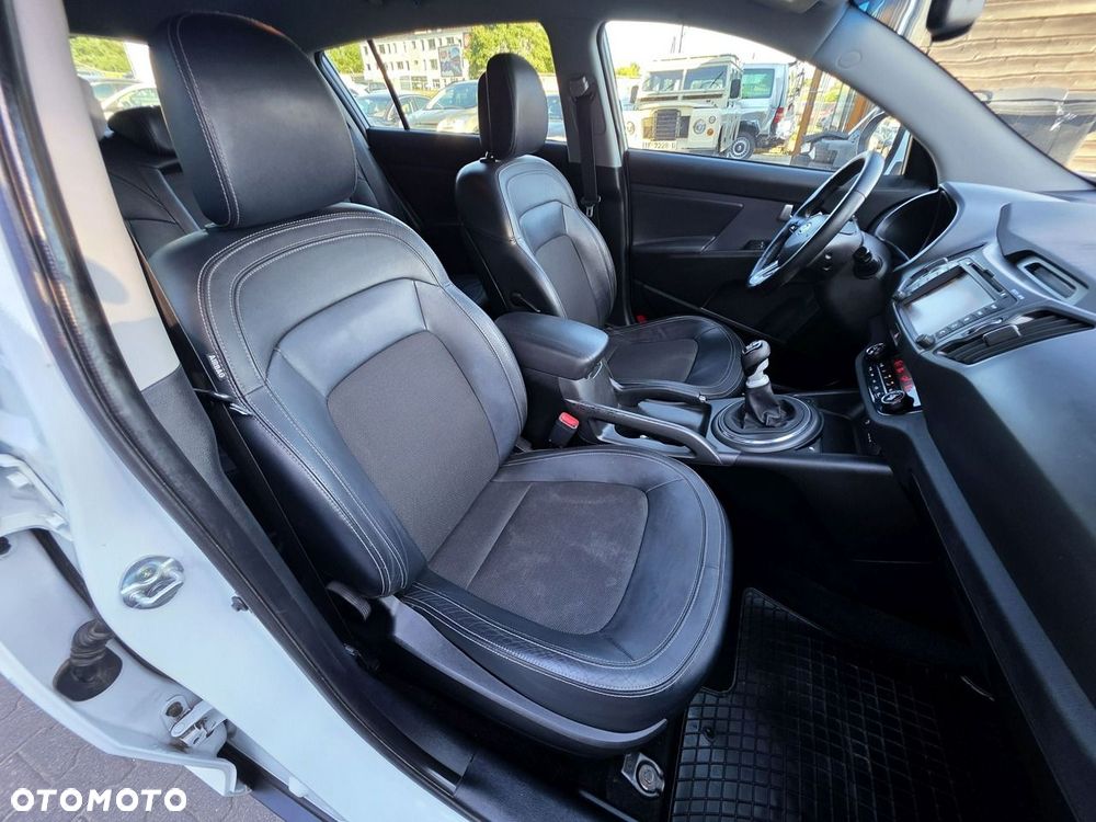 Kia Sportage 2.0 CRDI 4WD Vision - 25