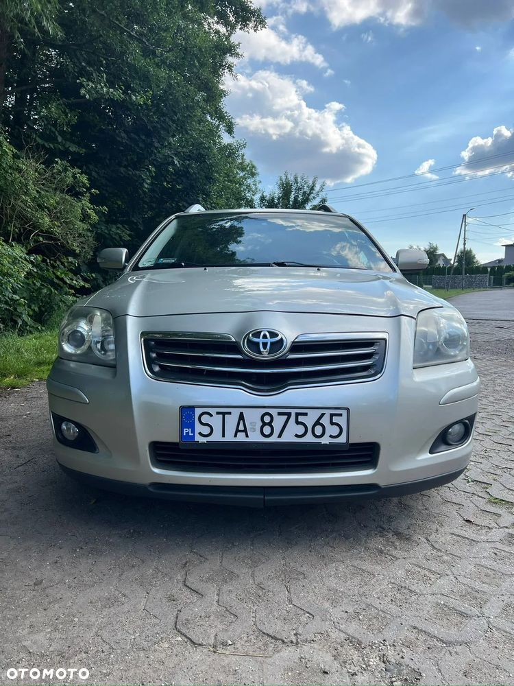 Toyota Avensis 2.2 D-4D Prestige - 1