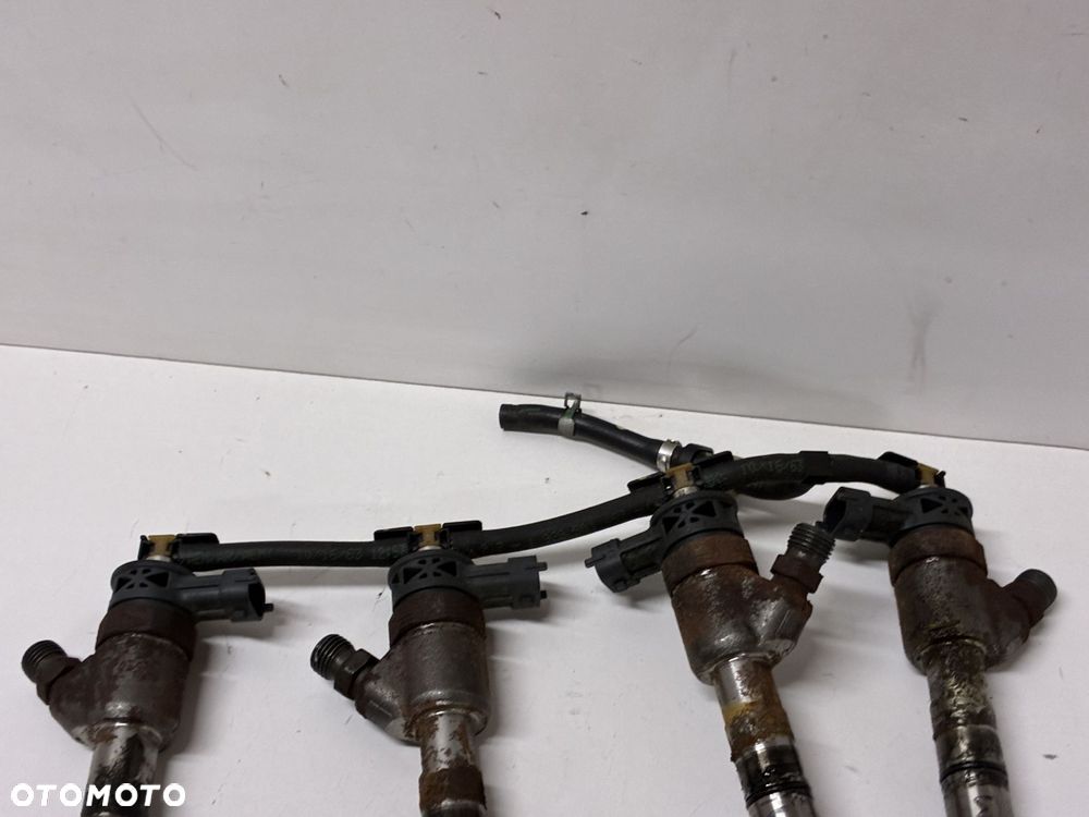 KIA HYUNDAI 33800-2A610  0445110589 1.6 CRDI WTRYSK WTRYSKIWACZ WTRYSKIWACZE  4XSZT KOMPLET - 3