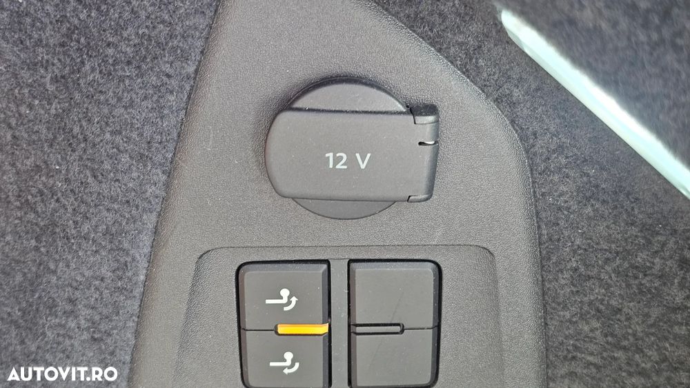 Volkswagen Touareg - 12