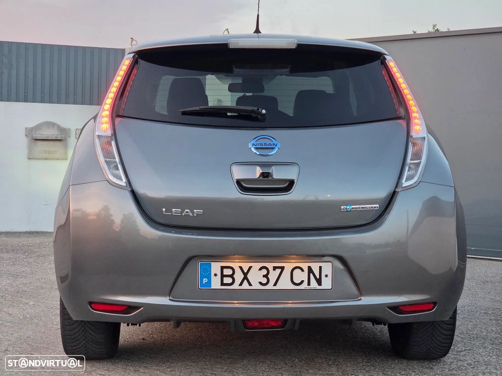 Nissan Leaf 30 kWh (c/ Bateria) Tekna — fotografia 3