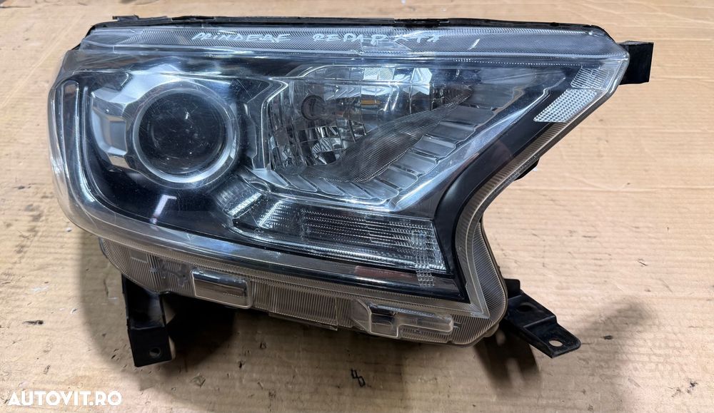 Far dreapta complet FORD RANGER  an 2016-2019 cod JB3B-13D154/5-J - 2