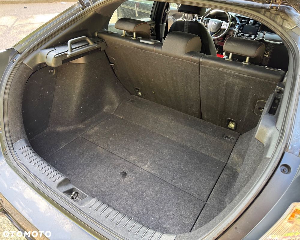 Honda Civic 1.0 T Comfort Sport Line - 11