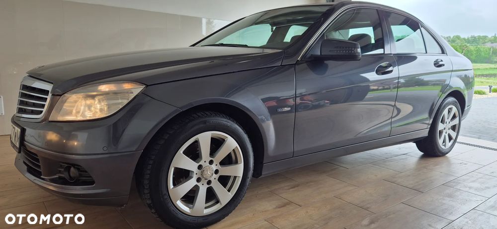 Mercedes-Benz Klasa C 220 CDI DPF BlueEFFICIENCY - 9