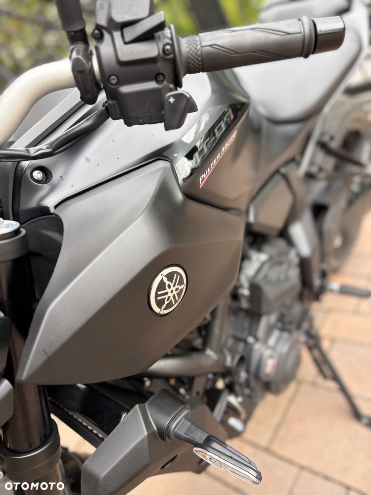 Yamaha MT - 5