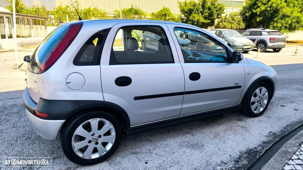 Opel Corsa 1.2 16V N-Joy - 19
