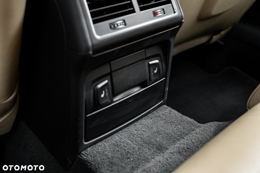 Audi A4 Avant 2.0 TDI DPF multitronic Attraction - 22