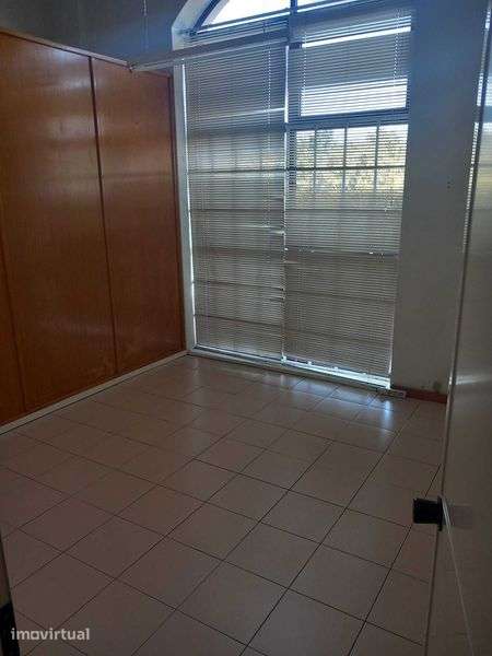 Vendo Loja 73M2 Valongo - Grande imagem: 5/8