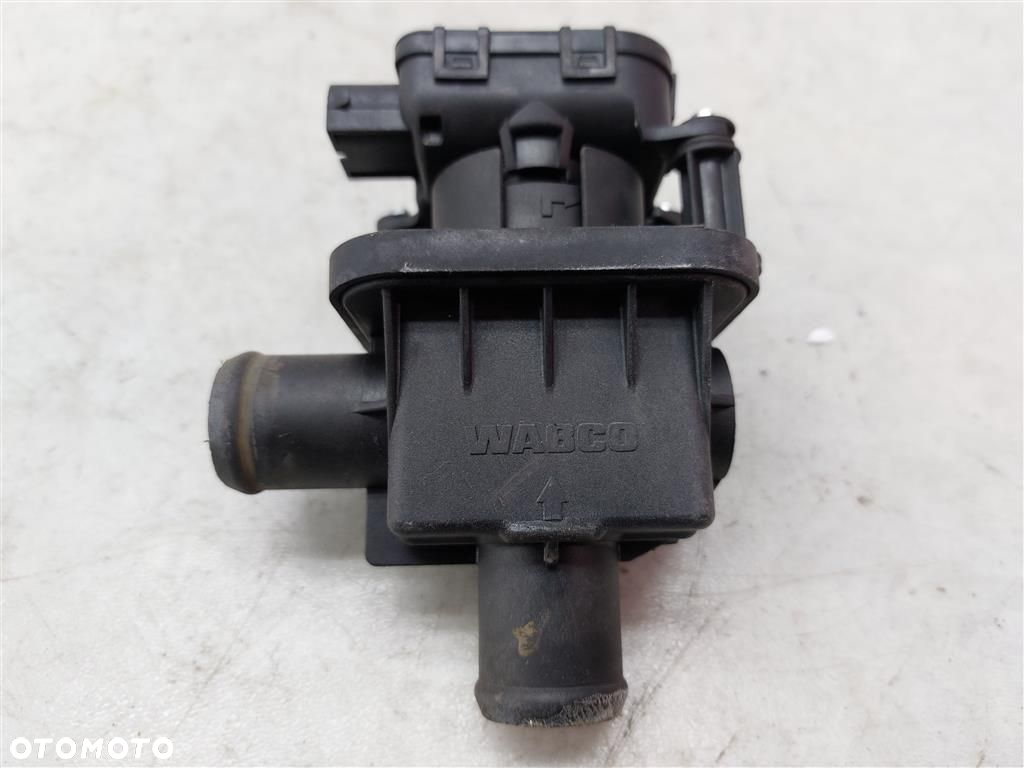 Zawór elektrozawór nagrzewnicy Solaris Urbino WABCO 4460910040 5 PINÓW - 3
