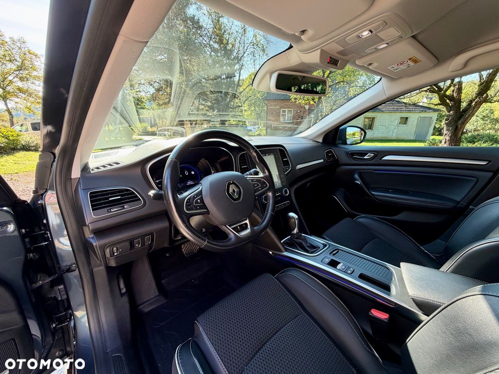 Renault Megane ENERGY TCe 140 EDC BOSE EDITION - 21