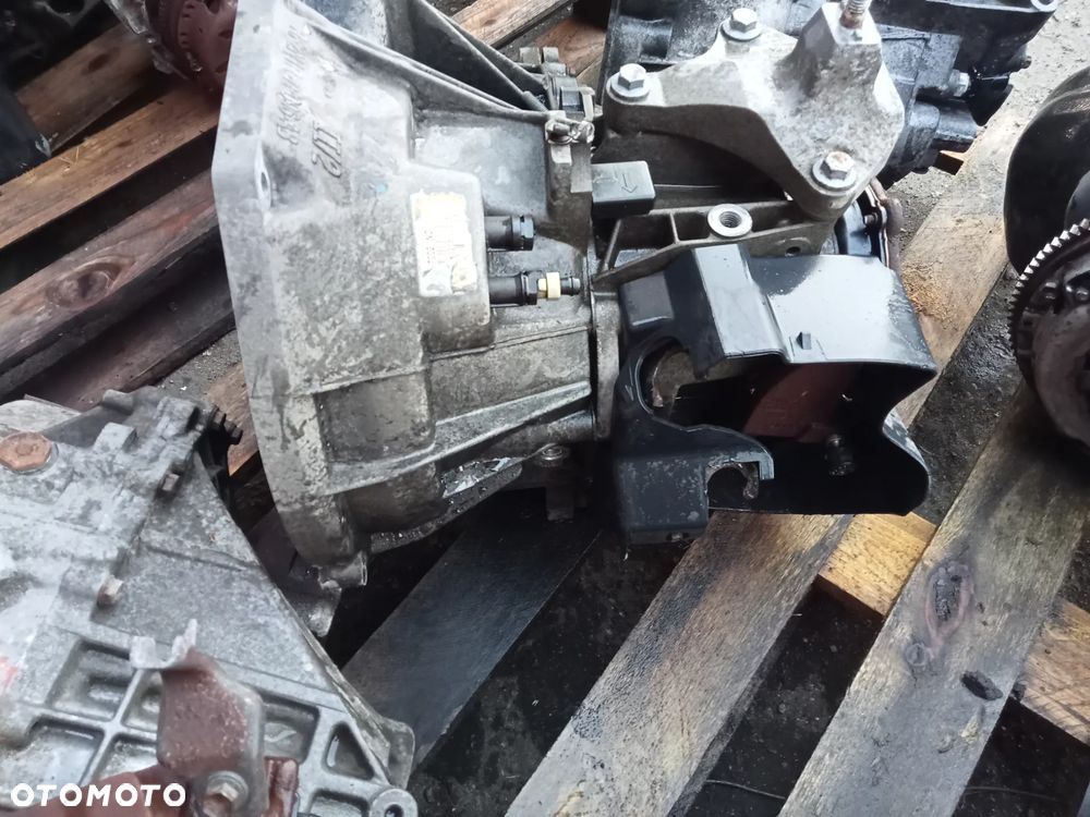 skrzynia fiesta mk 7 1.6 tdci rf2n1r7f096ab - 3