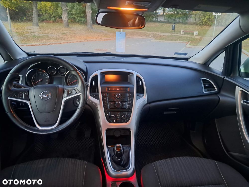 Opel Astra - 10