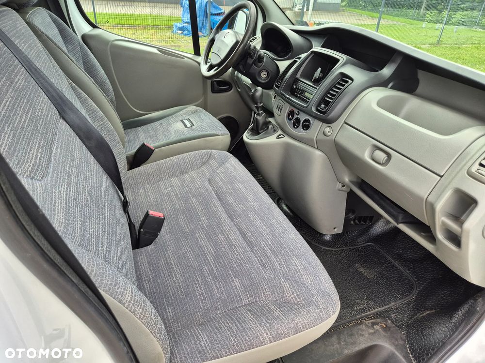Renault Trafic - 19