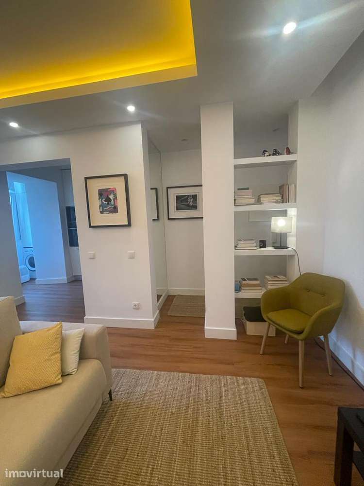 Apartamento T2 para Arrendamento | Arroios - Grande imagem: 2/22