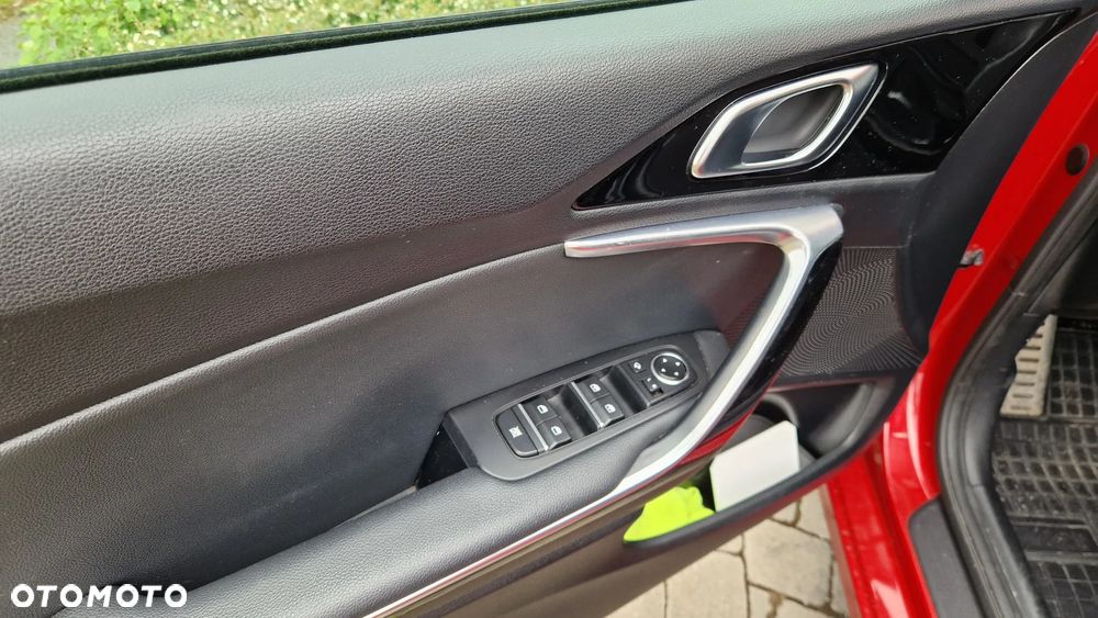 Kia Ceed 1.4 T-GDI L Business Line - 11