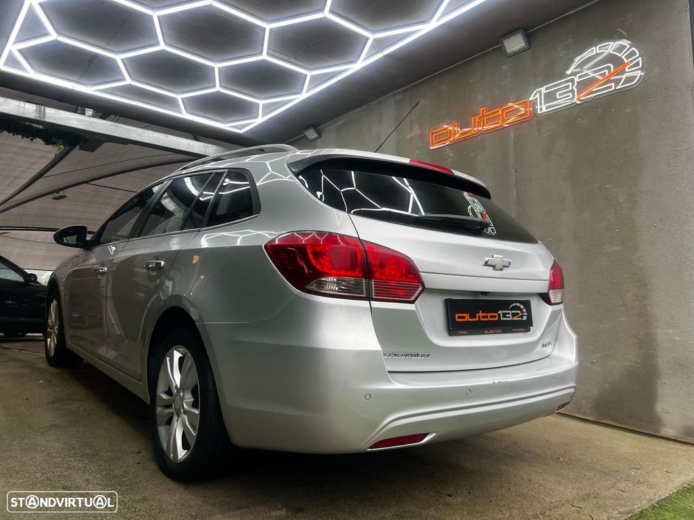 Chevrolet Cruze SW 1.7 VCDi LTZ - 4