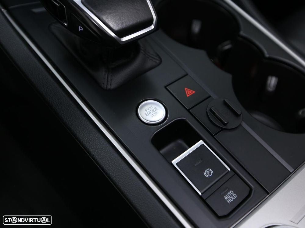 VW Touareg 3.0 TDI V6 Elegance - 25