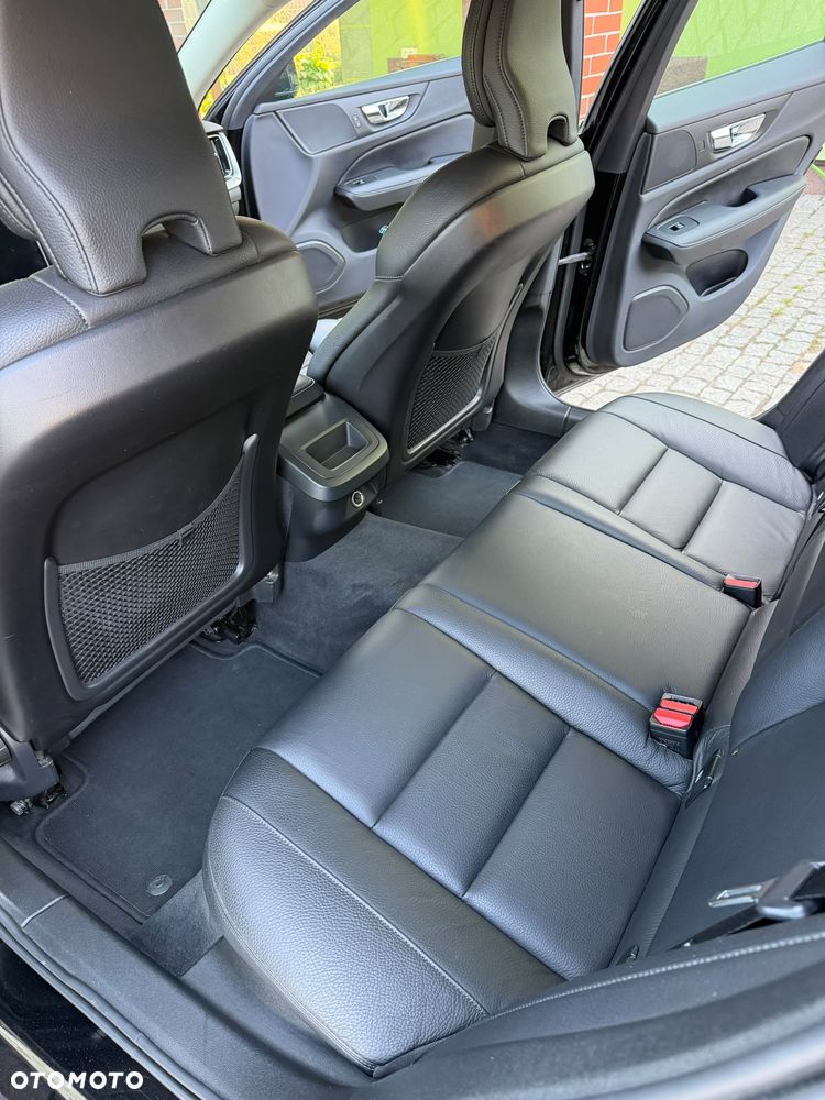 Volvo V60 D4 Inscription - 21
