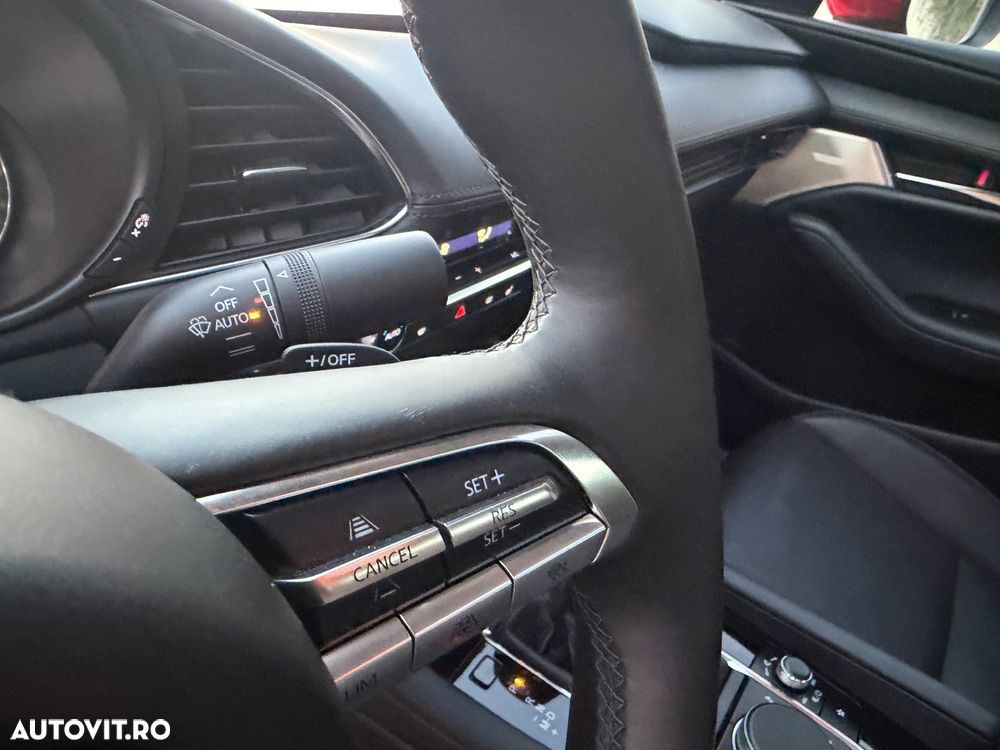 Mazda 3 e-Skyactiv X186 AT MHEV Takumi - 11