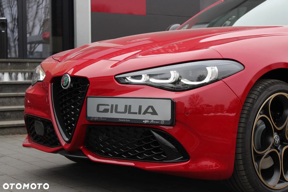 Alfa Romeo Giulia 2.0 Turbo Intensa Q4 - 4