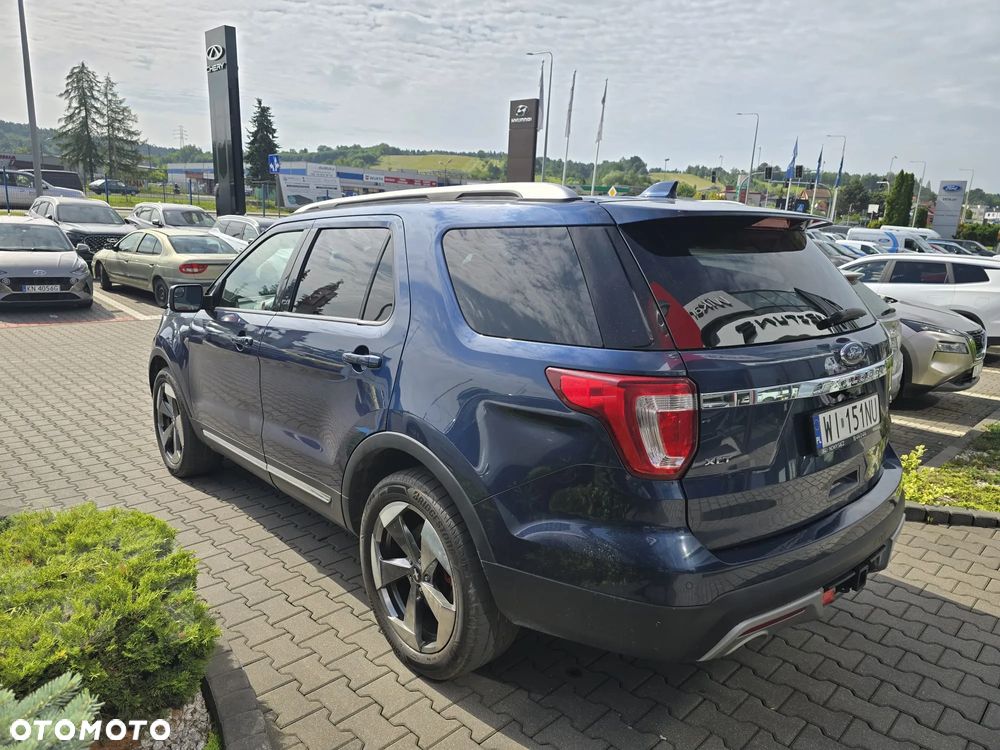 Ford Explorer - 4