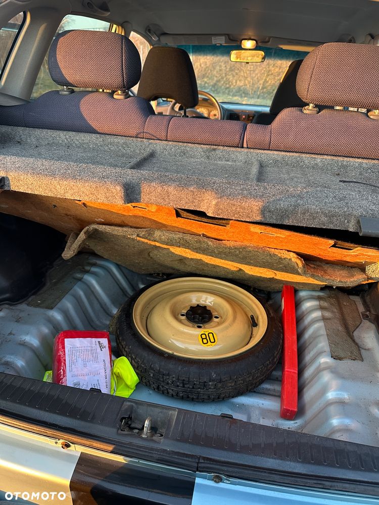 Daihatsu Sirion 1.0 Plus - 6