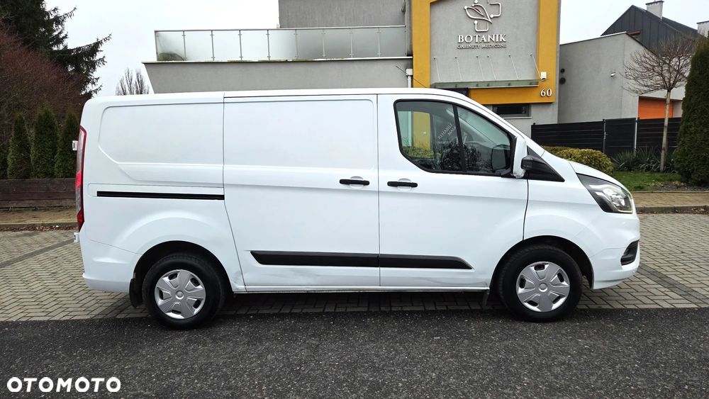 Ford Transit Custom - 8
