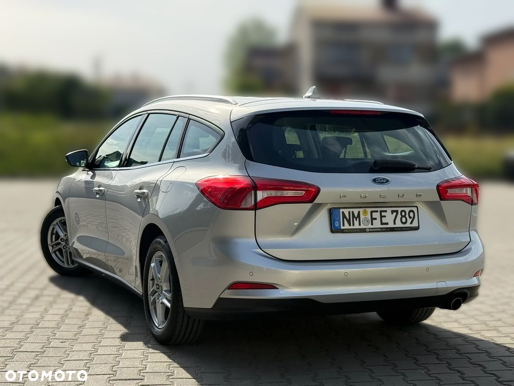 Ford Focus 2.0 TDCi Titanium ASS - 14