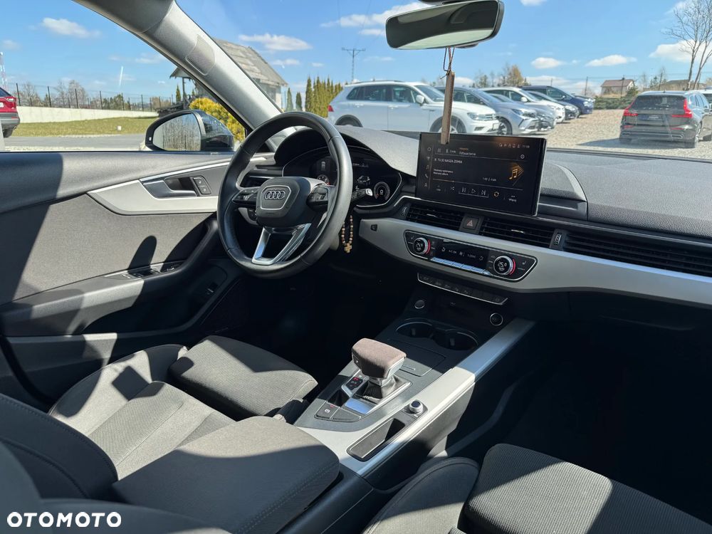 Audi A4 Avant 2.0 TDI S tronic - 21