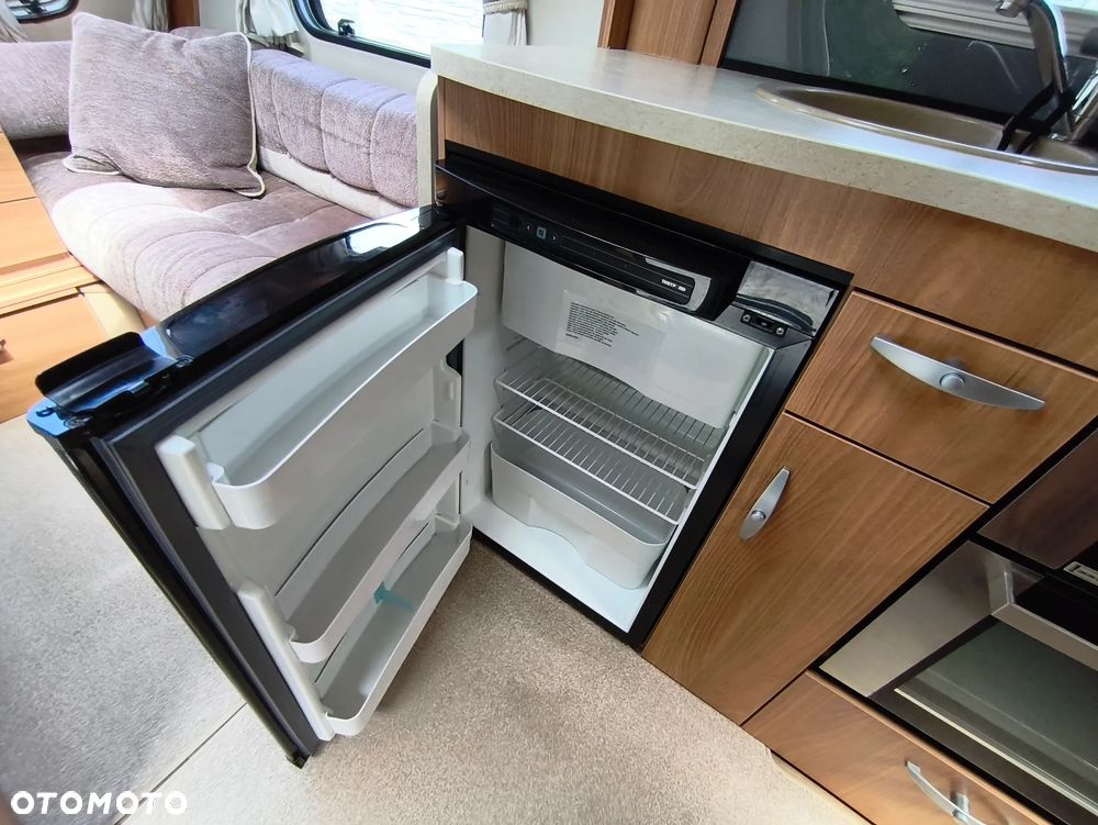 SWIFT CORNICHE 20/4 - 16