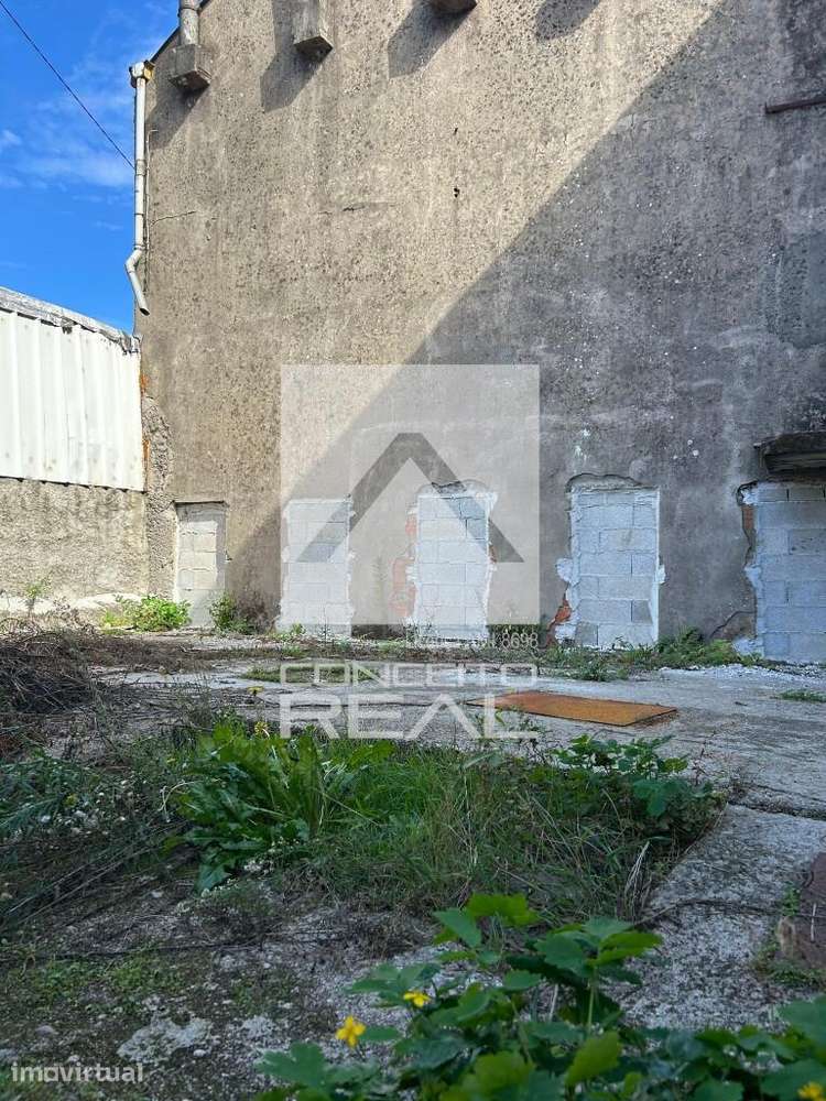 Prédio Urbano (Milheirós - Rot 2+1) - Aos Investidores - Grande imagem: 3/13