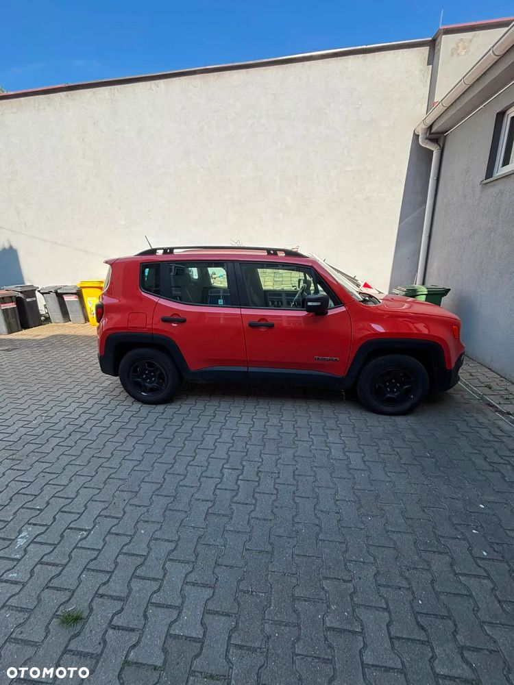 Jeep Renegade 1.6 E-TorQ Sport FWD - 2