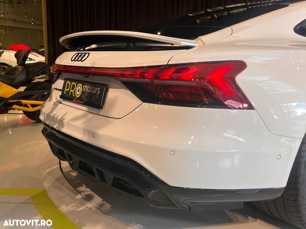 Audi e-tron GT - 5
